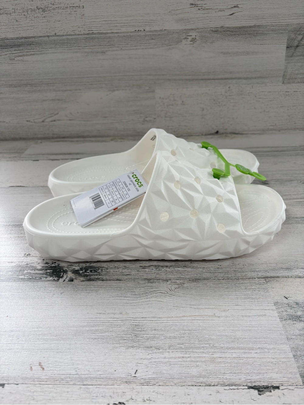 CROCS Unisex Classic Geometric Slides Men Size 10 Women’s Size 12 In White NWT